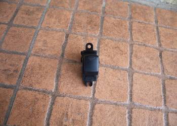 PRZYCISK SZYBY NISSAN NOTE E11