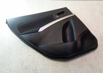 BOCZEK TAPICERKA LEWY TYŁ SUZUKI SX4 SCROSS