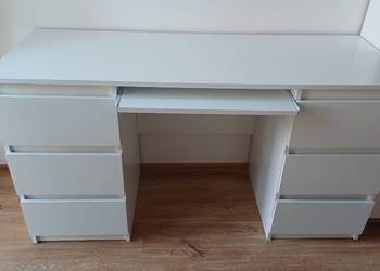 Biurko białe z szufladami (nowoczesne, pojemne)