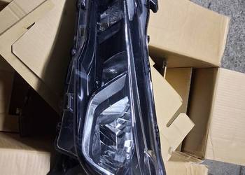 Sprzedam przednią lampę Nissan Micka k14 od strony kierowcy.