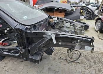 ĆWIARTKA PRAWA PRZÓD MASERATI GRANTURISMO S