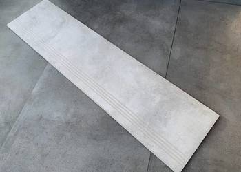 Płytki betonopodobne na schody, szare stopnice 120x30