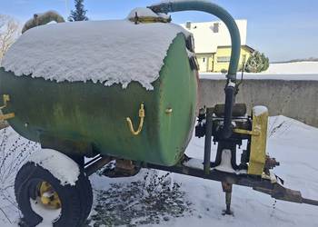 Beczkowoz do wywozu szamba  beczka asynizacyjna