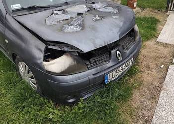clio uszkodzone