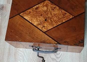 Zabytkowy  gramofon ,,Bonophon.