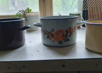 Garnki stare rondle emaliowane z sygnaturami PRL