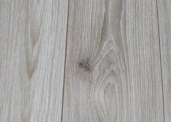 Montaż paneli podłogowych