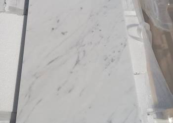 Marmur CARRARA BIANCO pasy 1,5 cm poler