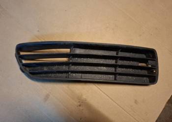 Kratka zderzaka prawa prawy przód Audi A4 S4 B5 przedlift 8D0807346B