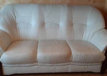 biały komplet kanapa i 2 fotele