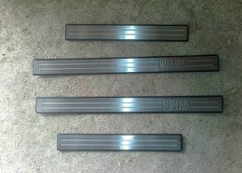 LISTWA NA PRÓG 3U0853557H 8H 3U0853557J 8J SKODA SUPERB 1