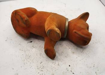 PIESEK BOKSER KIWAJĄCY PRL AUTO NA TYLNĄ PÓŁKĘ FIAT MALUCH POLONEZ SKODA