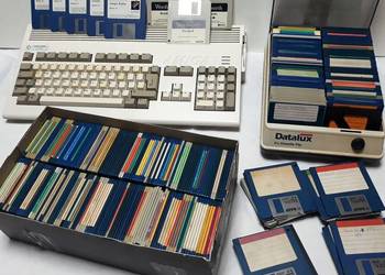 Amiga 1200 zestaw bez monitora.