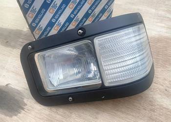 Prawa lampa reflektor New Holland 82019786 82014954