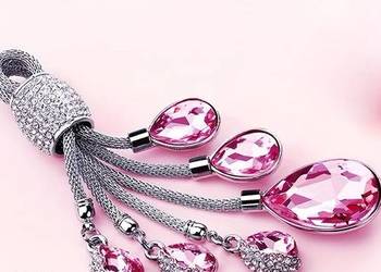 Kobiecy breloczek do kluczy w stylu glamour w 3 kolorach
