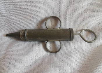 Tuba do kremu z dawnych czasów