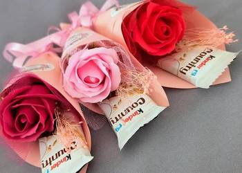 Pojedyncze róże Dzień Kobiet