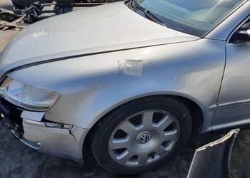 BŁOTNIK LEWY PRZÓD VOLKSWAGEN PHAETON LG9R SREBRNY