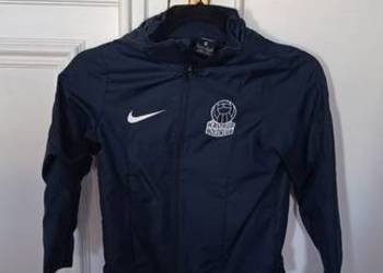 Kurtka wiatrówka Nike Shield 122-128 z kapturem