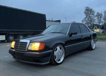 Mercedes W124