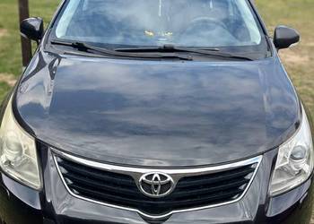 Sprzedam toyotę avensis t27