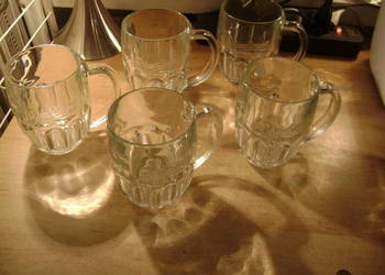 Starocie z PRL - Birofilistyka = Zestaw 6 kufli Pilsner Urquell 0,5 L TANIO