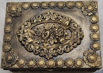 Szkatułka na biżuterię lub inne przedmioty