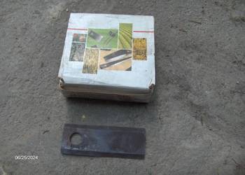 Nożyk kosiarki KUHN 56451200 prawy orginał