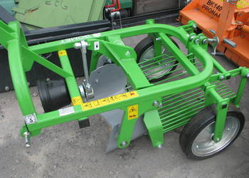 Kopaczka wibracyjna Ursa Z655/1 BOMET w Rad-Masz Opoczno Druchowo