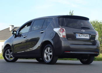 Toyota Verso 1.6 132KM benzyna sprowadzony Isofix Nawigacja