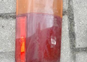 Prawy klosz tylniej lampy fiat 126 el