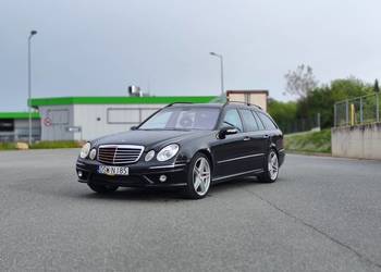 Mercedes w211 e500 V8