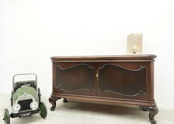 Zabytkowa komoda z lat 40-tych w stylu chippendale. Po renowacji.