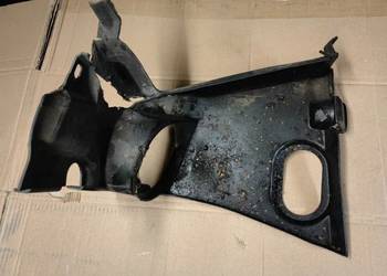 Plastik trójkąt podłużnicy lewy BMW E38 725tds