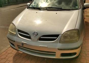 Nissan Almera Tino