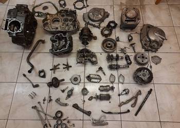 Suzuki DR 650 silnik części dr650 wał skrzynia kapa kartery pokrywa wałek
