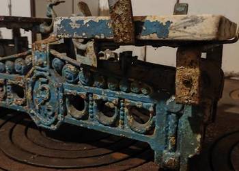 Zabytkowa żeliwna waga szalkowa 5 kg – ok. 1930–1950 – unikat do renowacji