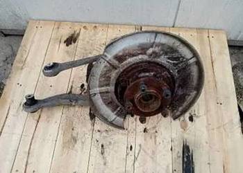 BMW E65 Zwrotnica piasta wahacze prawy tył