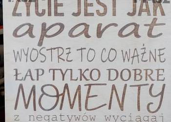 Plakat drewniany Życie jest jak aparat Prezent #MiszMowiszMasz