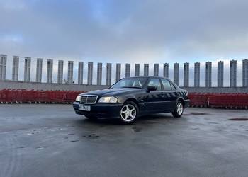 Mercedes-Benz Klasa C 180 T Esprit