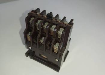 Stycznik VM4 220V 50Hz 5NO 2NC