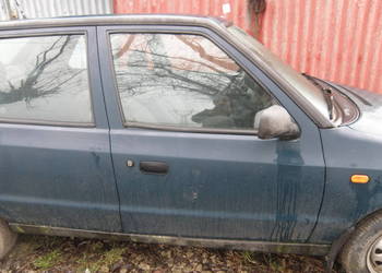 Klamka zewnętrzna prawa przód tył Skoda Felicia Felicja 94-01 Klamka zewnętrzna prawa przód tył Skoda Felicia Felicja 94-01