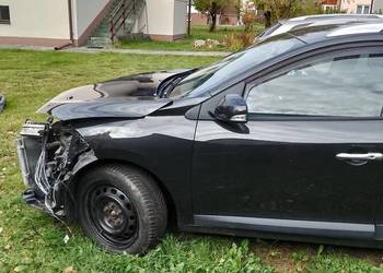 Uszkodzone Renault Megane