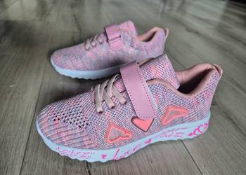 Nowe buty dla dziewczynki. Rozmiar 34
