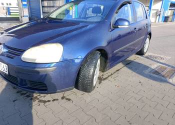 Witam serdecznie sprzedam bardzo ładnego golfa 5 z roku 2006 1.4 b+LPG
