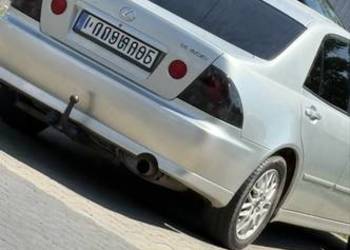 Lexus is 200 LPG 2004