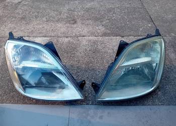 Przednie oryginalne Lampy Ford Fiesta MK6 komplet stan idealny
