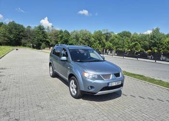 Mitsubishi Outlander* 4x4 * 7 osób * 2.0d 140KM *HAK * 260 TYS KM