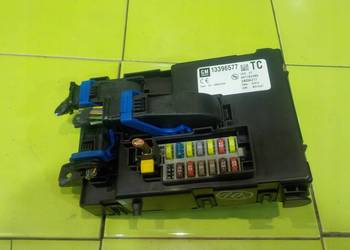 OPEL MERIVA B 1.7 CDTI 12r 5D skrzynka bezpiecznikow 13396577
