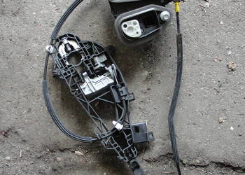 ZAMEK DRZWI PRAWY TYŁ OPEL ASTRA K 13598385